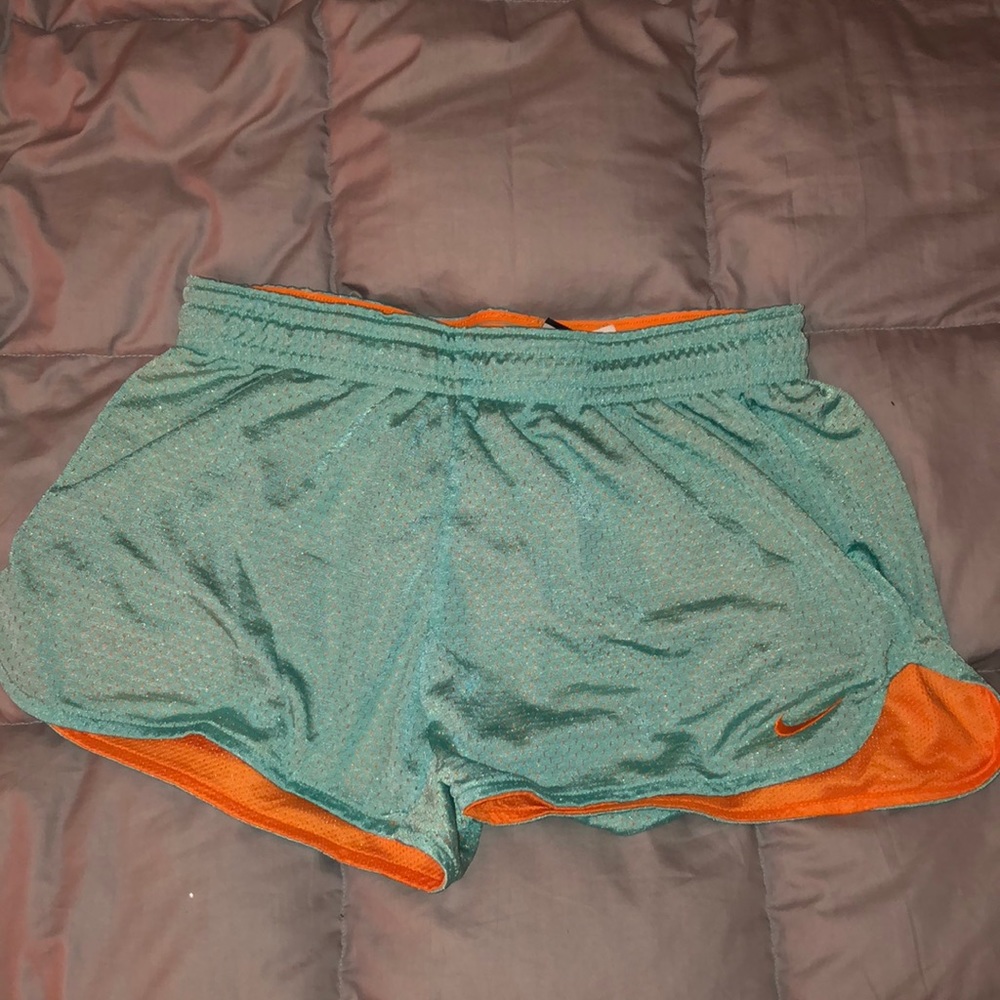 Nike shorts size small